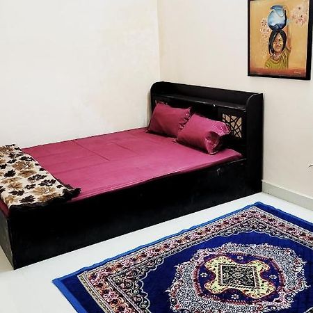 Advaitam Hotel Ujjain Buitenkant foto